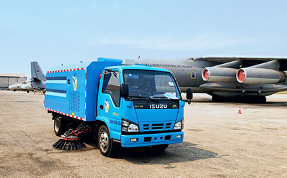 亚洲必赢扫路车交付安哥拉机场使用