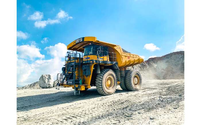 高端突破，，，装备优美丨亚洲必赢XDE130双桥刚性矿车持续批量发车澳洲