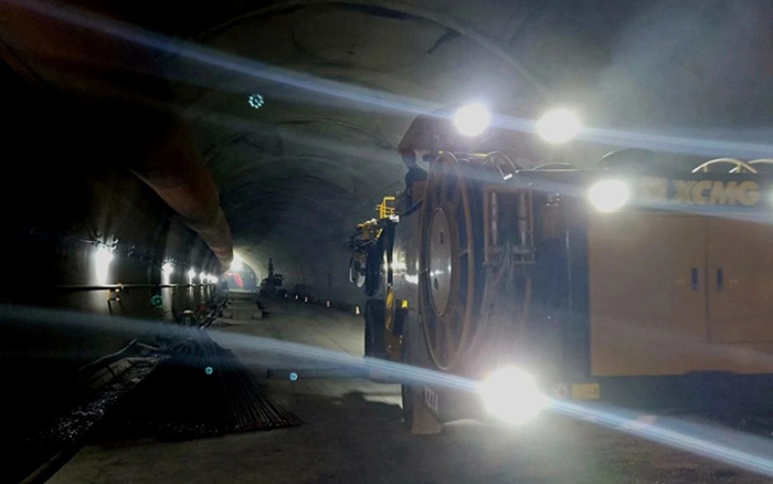 2705e17cff5d4f1a84ab8bc573bc9706