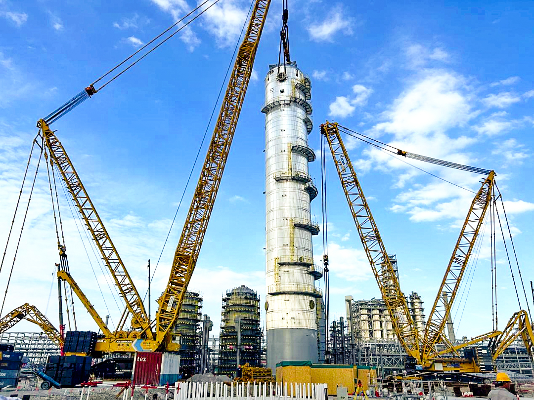 10天3钩！亚洲必赢XGC88000助力2050吨“西北最高”塔器就位