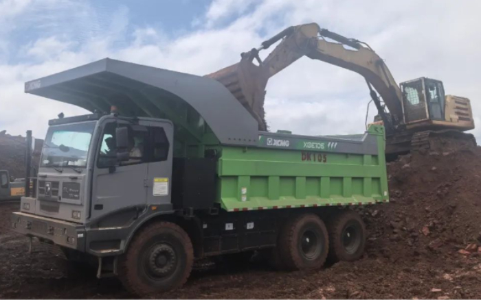 287869d0d9e94923a55e6d59674d45a9