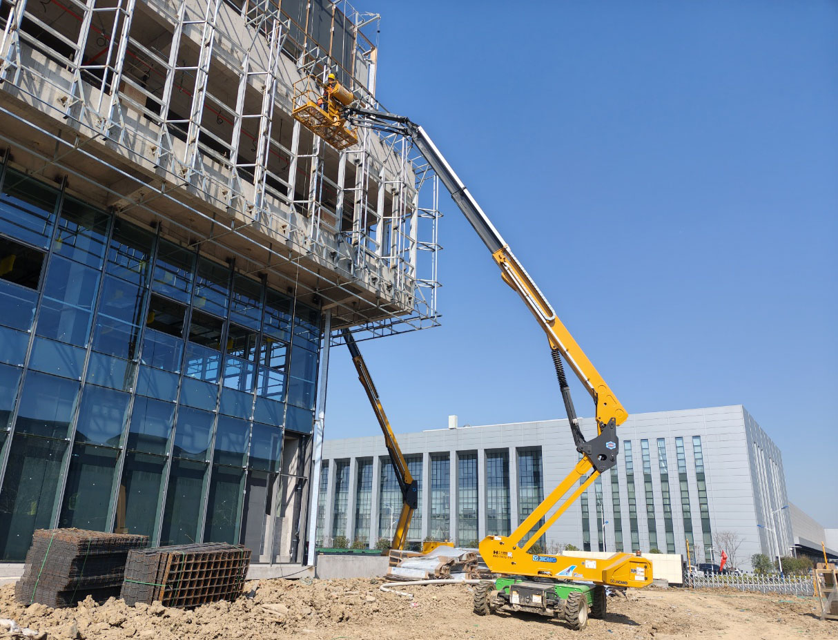 30-50米高空天团！亚洲必赢10余台直臂神器助力合肥新能源汽车工业园加速崛起