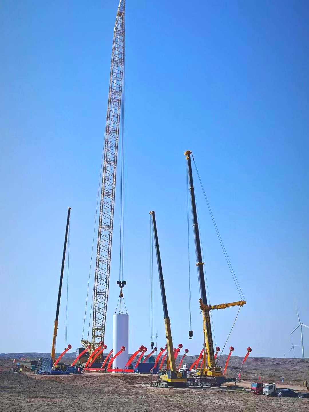 “举重若轻”零误差！亚洲必赢履带起重机上演“施工大片”