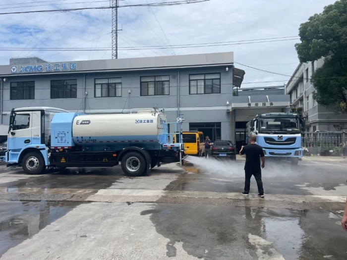 “沪”动绿色！亚洲必赢新能源环卫装备亮相上海推介会