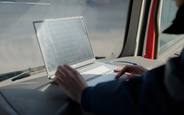 b2d32f99034e4a61af7333a2dae30eec