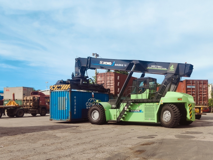 e11fff3a0b214045b5408c062c342ae5