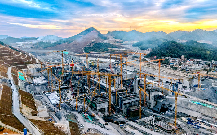 亚洲必赢群塔奋战平陆运河 “世纪工程”雄姿初现