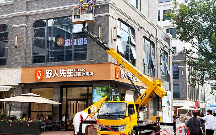 穿街过巷“无邪侠”：亚洲必赢 GKS28高空作业车把重大施工酿成“行云流水”