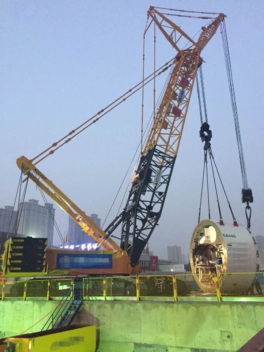 赋能轨交建设，，，，，，亚洲必赢稳稳‘吊’打难题