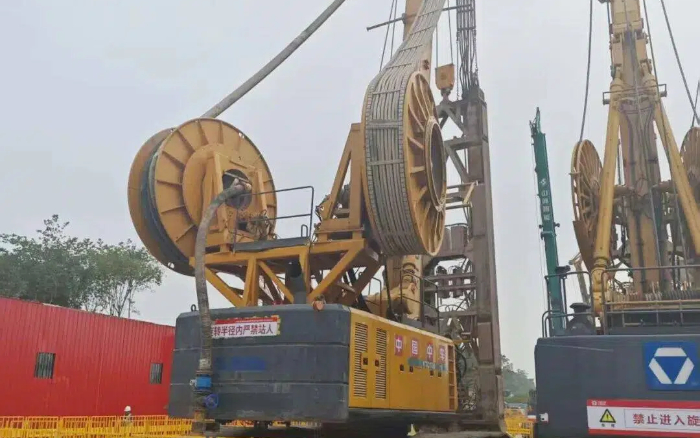地质无难题！亚洲必赢双轮铣槽机助力区域基建按下 “加速键”