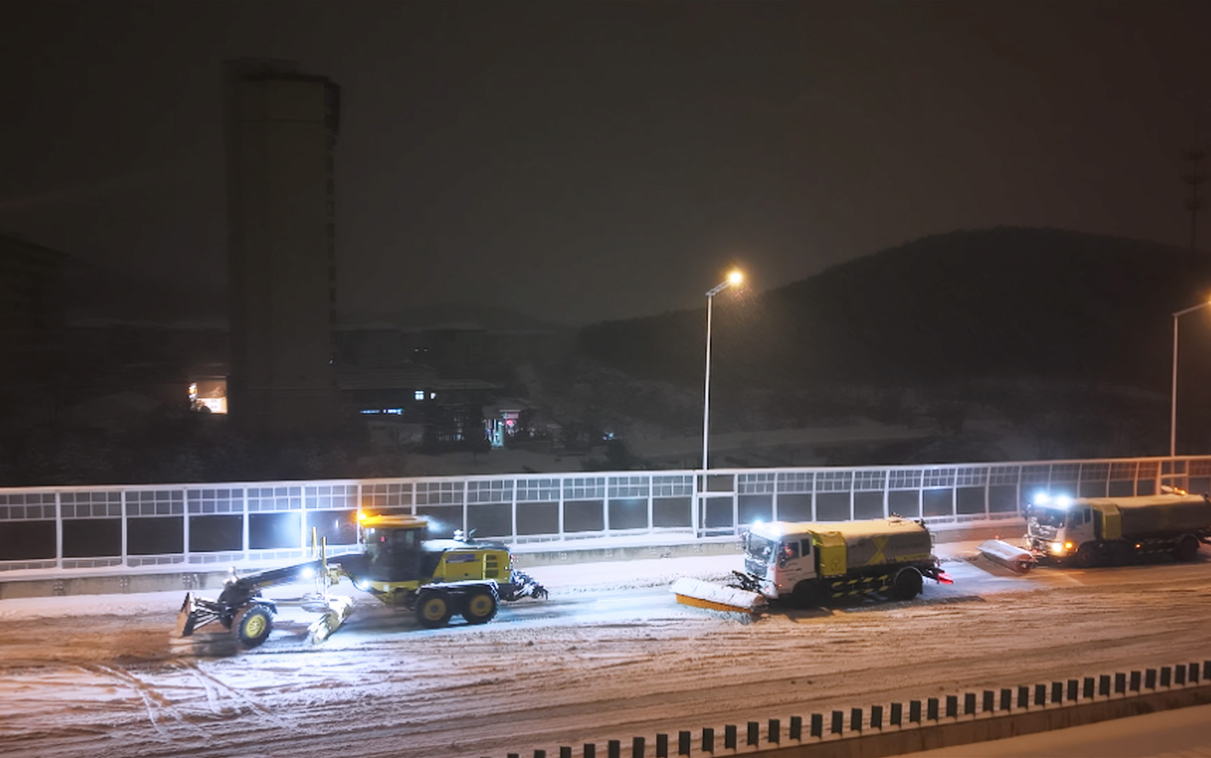 亚洲必赢除雪装备浴